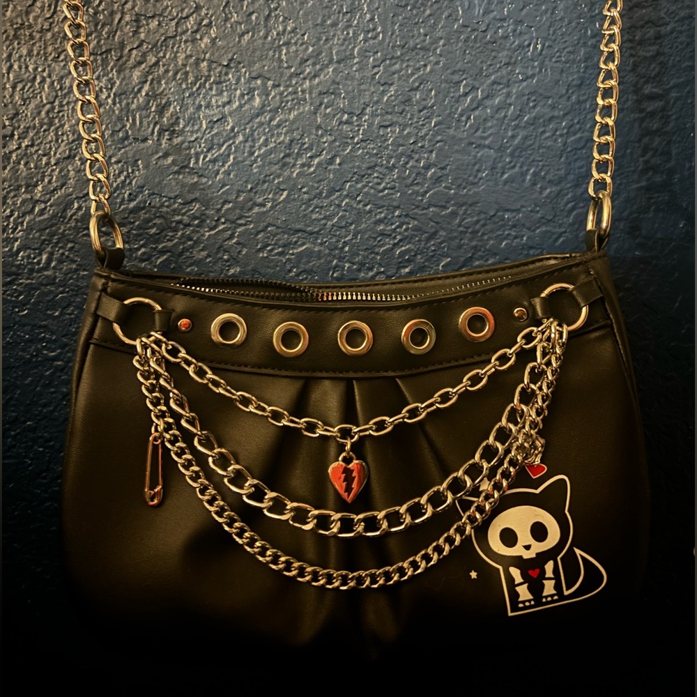 Skelanimals hot topic chain shoulder purse